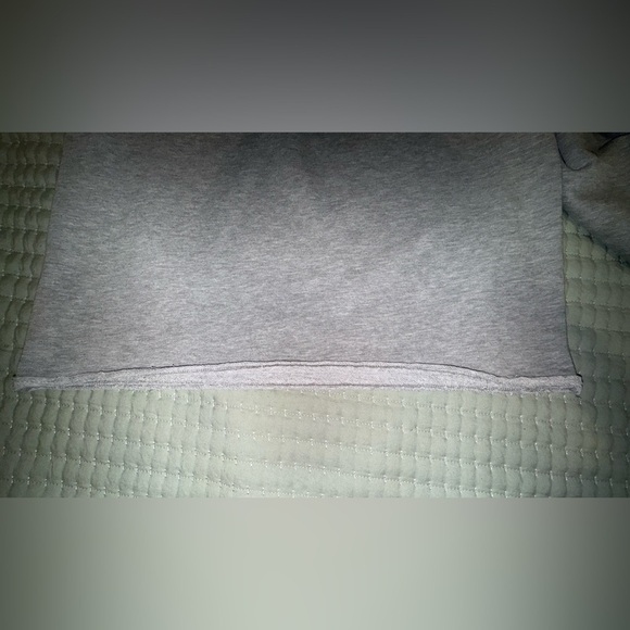 ATM Gray Long Sleeve Sweatshirt with pocket. GUC NO SIZE OR FABRIC TAG! - Picture 12 of 12